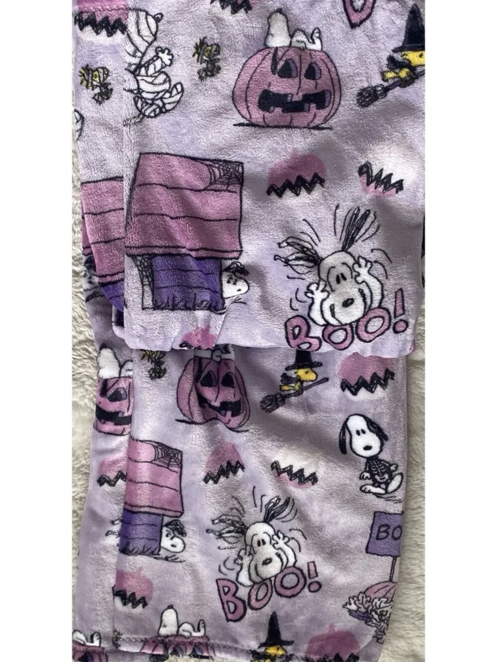 Peanuts Snoopy Woodstock Halloween BOO Throw Blanket 60